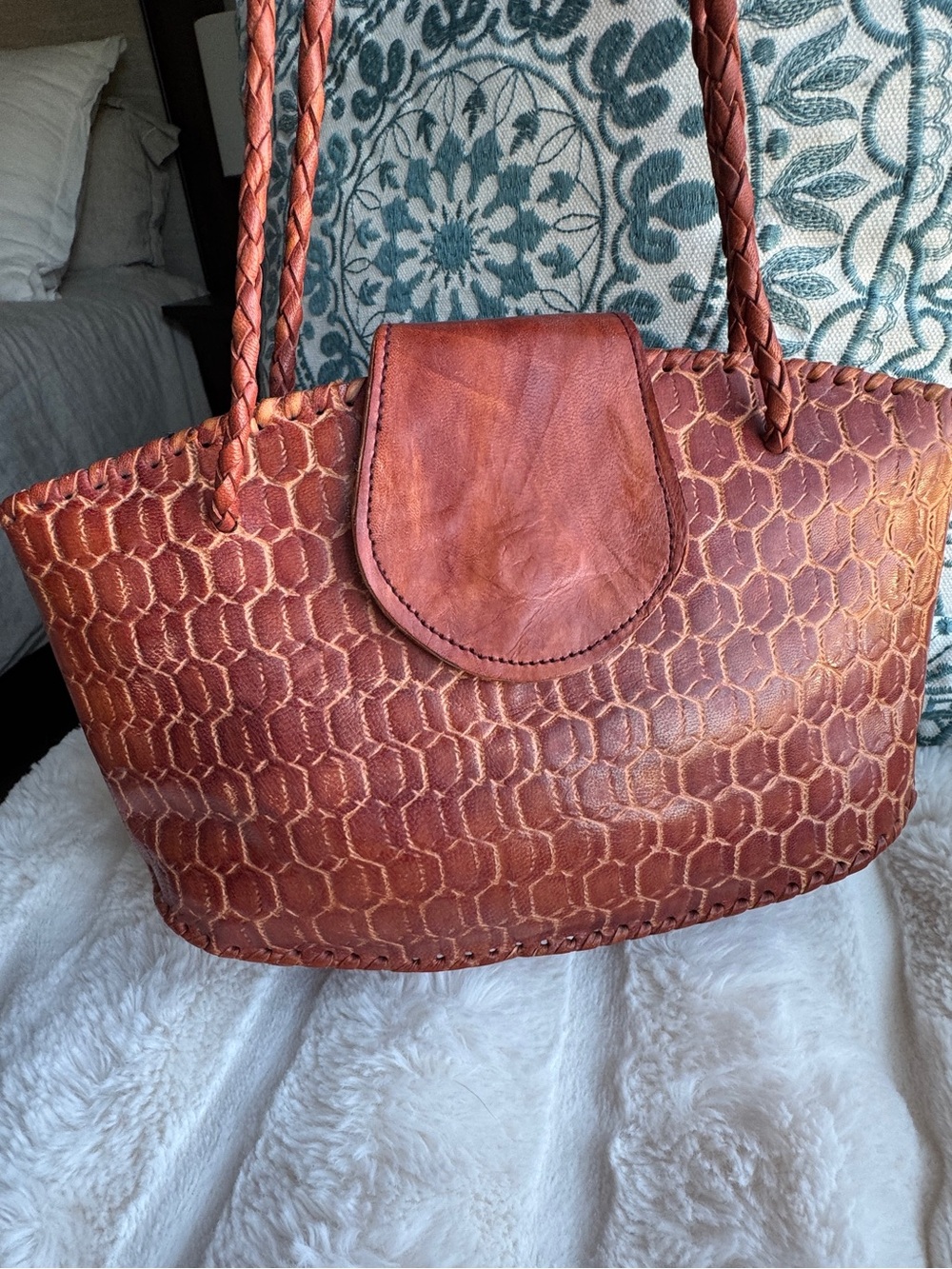 Small Vintage Artisan Leather Shoulder Bag Honeycomb Embossed Braided Handles